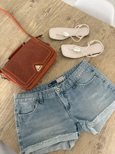 DESAPEGO - Kit Bolsa, Sandália e Short