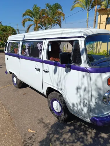 Volkswagen Kombi Standard 1.4 MI Total Flex 8V 2011