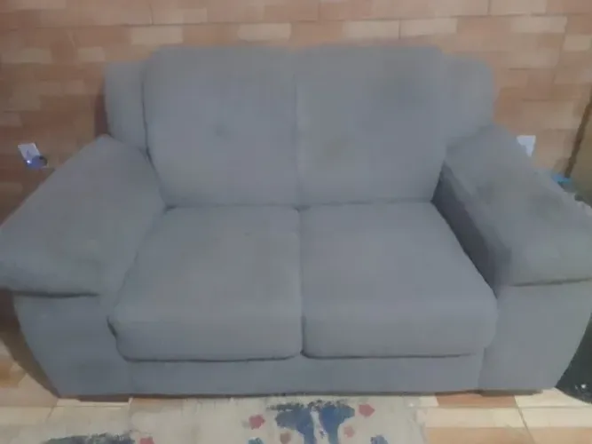 sofá 2 lugares
