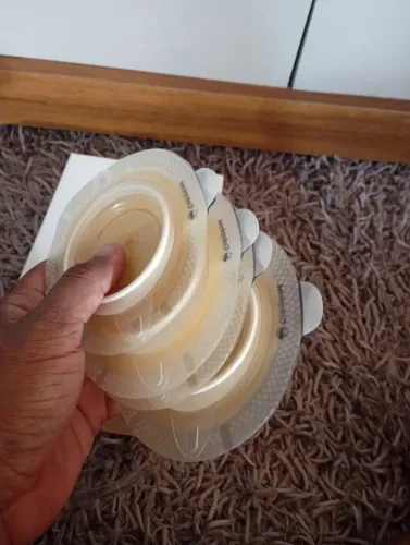 Base adesiva para ostomia coloplast