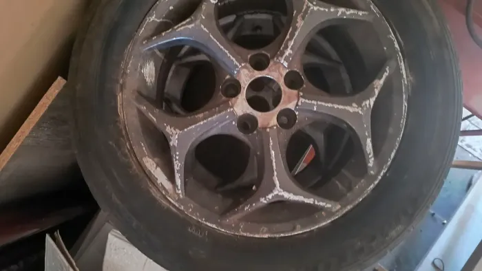 Rodas liga leve cinco furos