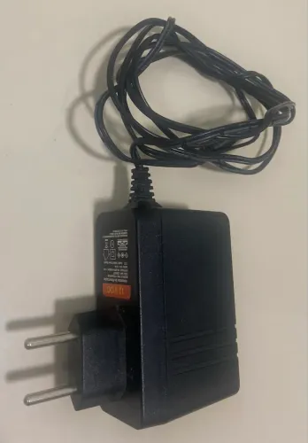 Fonte 12v 2.5A e Cabos HDMI / Audio