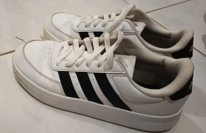Tênis Adidas branco feminino, 38