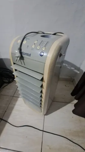 Ventilador e evaporador de água