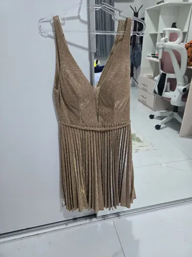 ? Vestido Kattleya Original - Dourado | Tam P ?