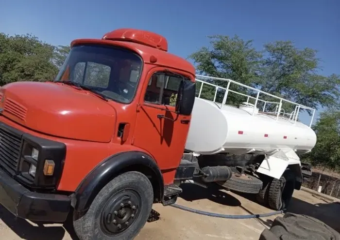 Mercedes-Benz 1113 Pipa - Pronto para Trabalhar!