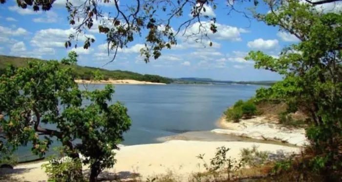 Oportunidade em Aruanã: Lote Plano de 1.037,80m² Próximo ao Rio Araguaia Ideal para Lazer