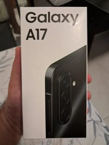 Celular Samsung Galaxy A17 256GB 8GB versão 4G Tela 6.7" - Preto