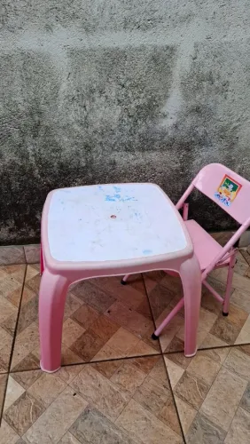 Venfo mesinha com cadeira