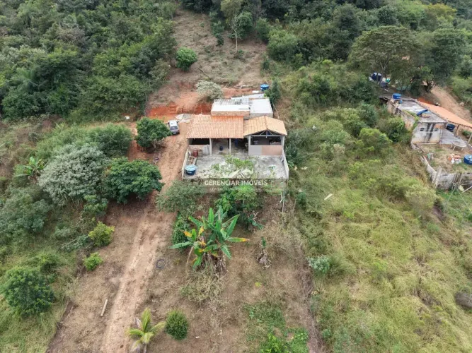 Chácara a venda em Mateus Leme MG 3.000m², Varanda com uma Vista Maravilhosa para a Montan