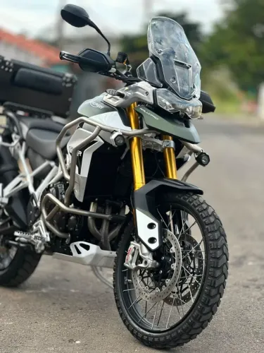 Triumph tiger 900 rally pro Ano 2022 Vendo/Troco por Carro