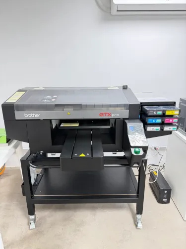 Máquina para impressão Digital em camisetas 