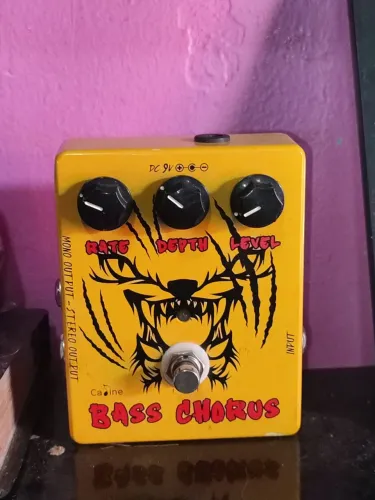 Pedal Chorus baixo