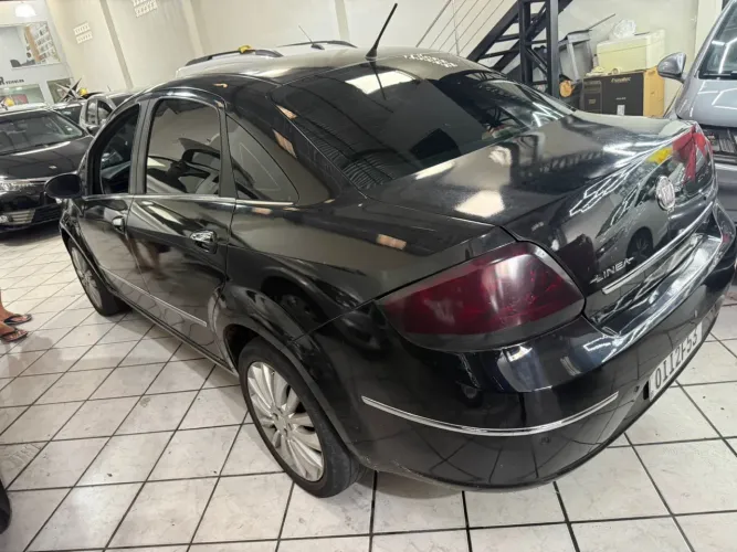 Fiat Linea Essence Dualogic 1.8 Flex 16V 4P 2012