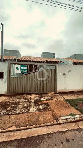 CASA NO PARAISO DO LAGEADO