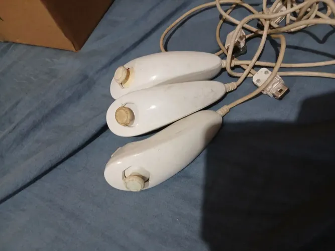 Controle Nintendo Wii Nunchuck Branco - Usado