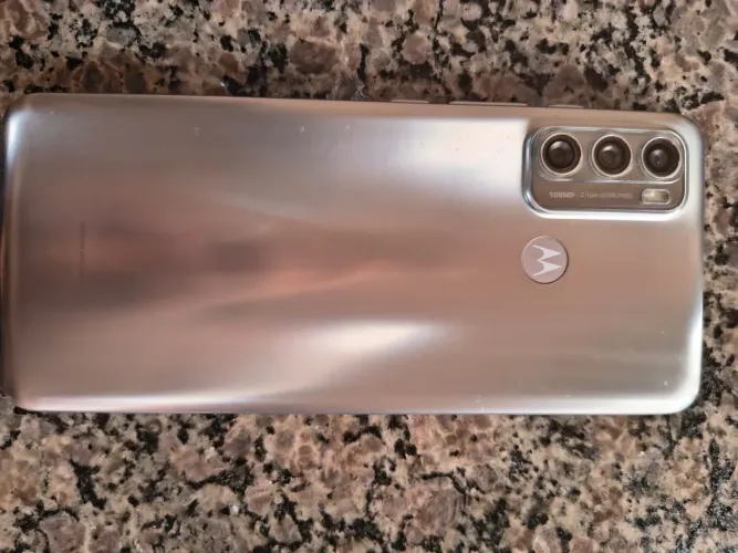 Vendo Celular G60 impecável 