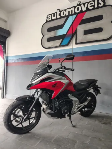 Honda nc 750x 2025