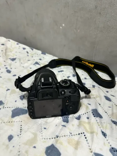 Vendo Nikon D3100 - 800,00