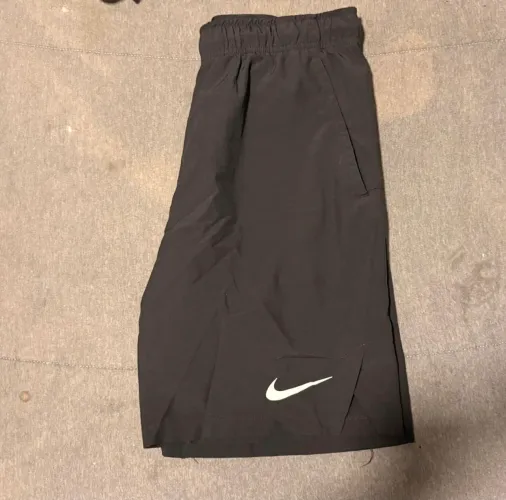 Short Nike original pouco usado