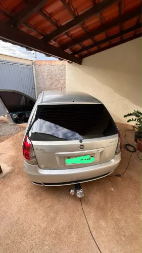 Fiat Palio 1.0 Economy Fire Flex 8V 4P 2011
