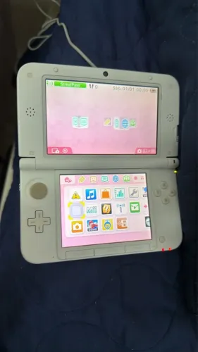 Nintendo 3DS XL Rosa e Branco Desbloqueado