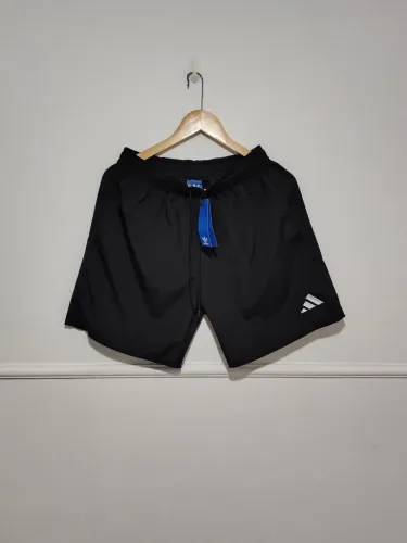 Shorts Adidas Preto