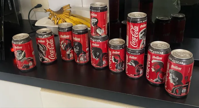 Latas coca cola AVENGERS