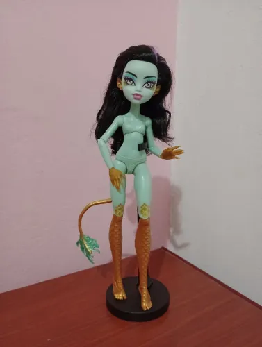 Boneca Jinafire Long Oasis (S/ Roupa) - Monster High G3