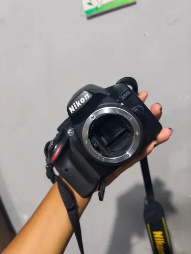 Vendo nikon D3200