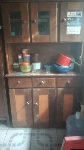 Vendo armário de cozinha com urgência