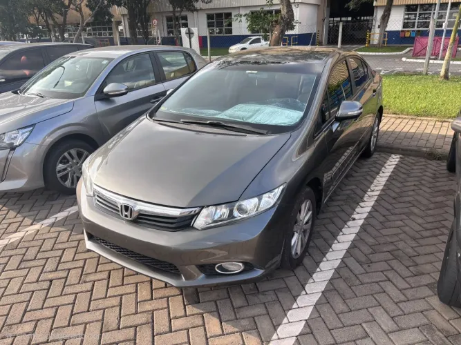 Honda Civic Sedan LXR 2.0 Flexone 16V Aut. 4P 2014