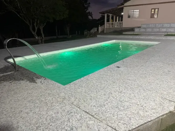 Piscina de Fibra 7,30 x 3,30 x 1,40 