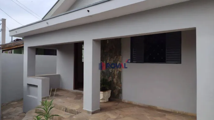 Casa com 4 dormitórios para alugar, 220 m² por R$ 2.000,00/mês - Vila Paraíso - Mogi Guaçu
