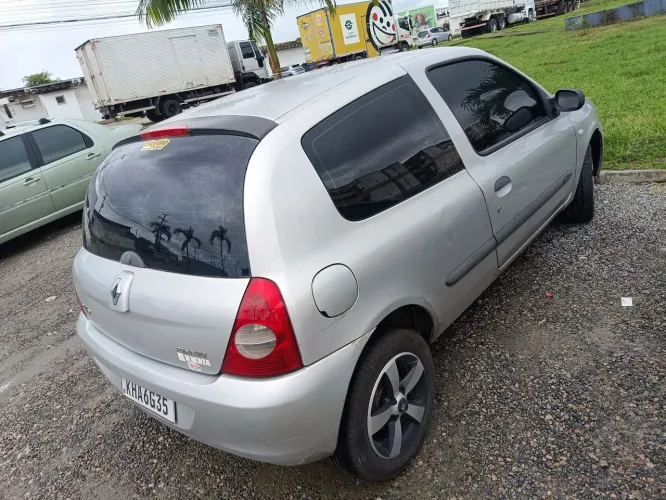 Renault Clio Campus Hi-flex 1.0 16V 3P 2010