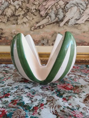 Centro de mesa decorativo em cerâmica