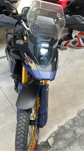 VSTROM 800DE