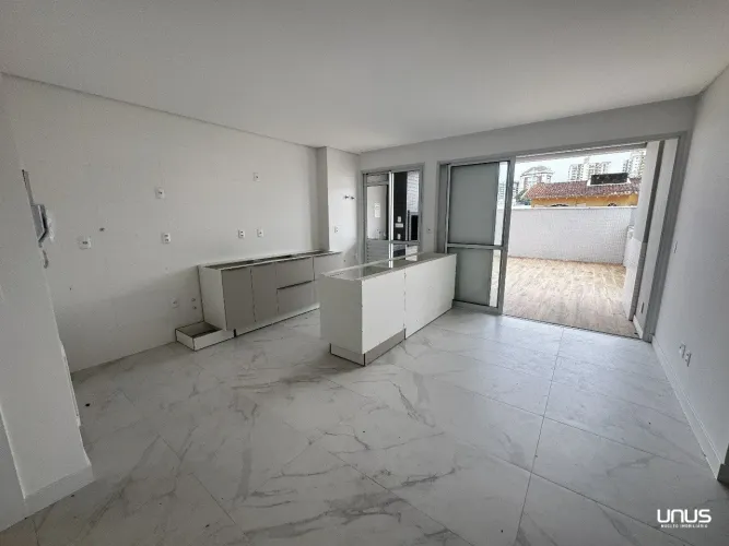 Apartamento garden com 2 suítes em Florianópolis