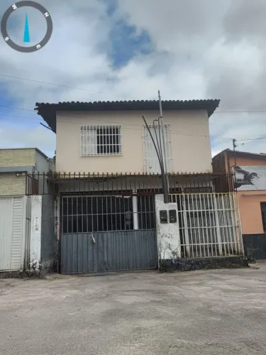 Sobrado para Locação em Teresina, Redenção, 3 dormitórios, 2 banheiros, 1 vaga