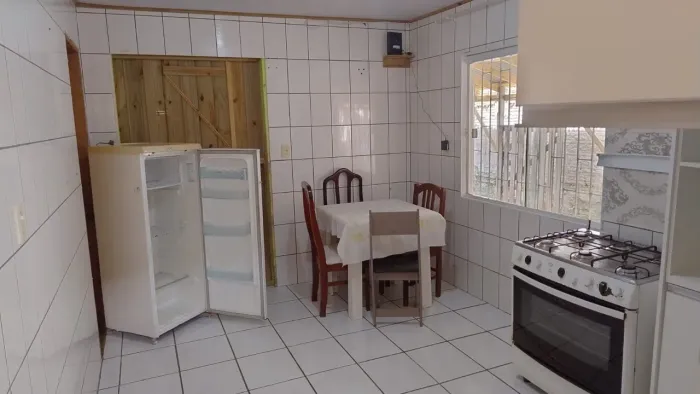 ALUGA-SE KITNET - TAPERA DA BASE