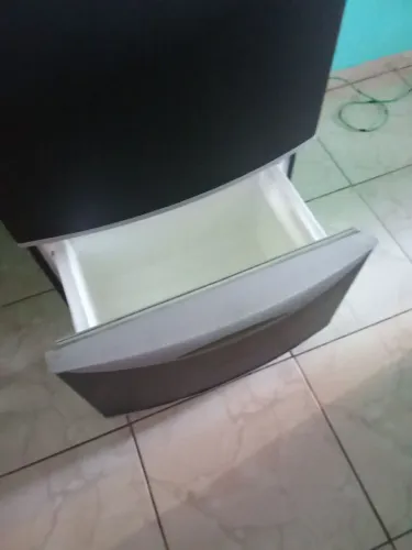 Geladeira ela não frizer ela e. Bom pra bar ou mercado ou deixa no quintal onde tem chura