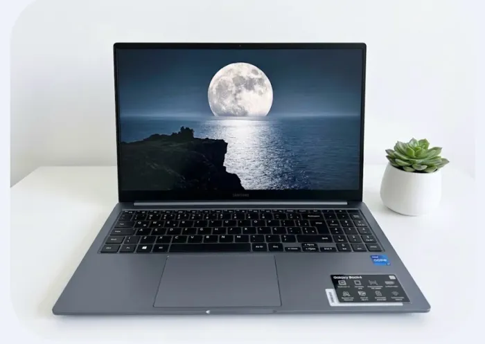 Samsung Galaxy Book4 (Intel Core i3 13ª Geração)