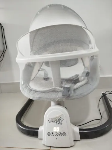 Cadeira de balanço pra bebê