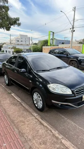 Fiat Linea Essence 1.8 Flex 16V 4P 2016