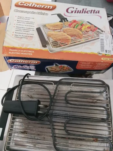 Ótima Churrasqueira Elétrica Cotherm 127 v