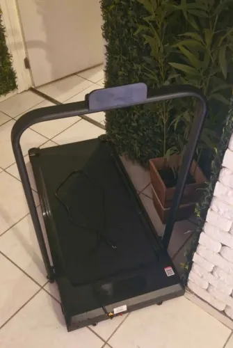 ESTERIA COM CONECTIVIDADE BLUETOOTH