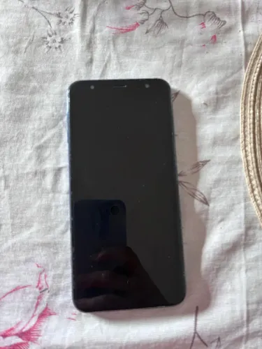 Samsung J6+