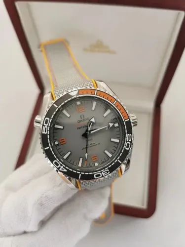 Relógio Estilo Planet Ocean Automático - Aço 904L, Fundo de Vidro e Pulseira de Borracha