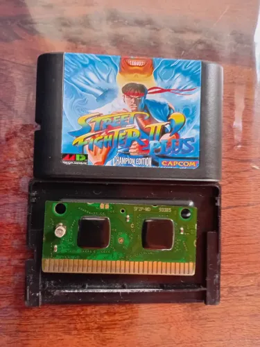 Street Fighter II Plus oroginal de Mega Drive relabel carcaça trocada Leia