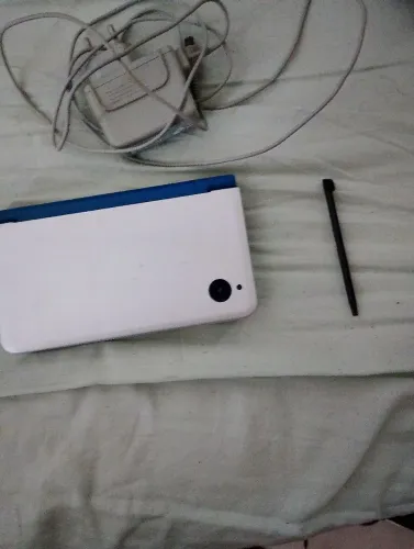 Nintendo DSi XL Original + Caneta + Carregador + R4 | Excelente Estado